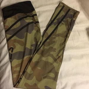 Better Bodies Camo legging